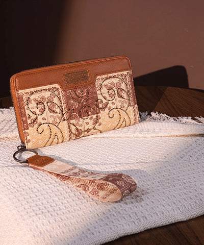 Wrangler_Paisley_Printed_Wristlet_Brown