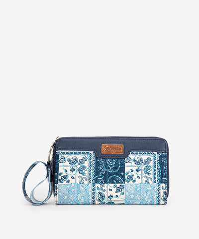 Wrangler_Paisley_Printed_Wristlet_Jean