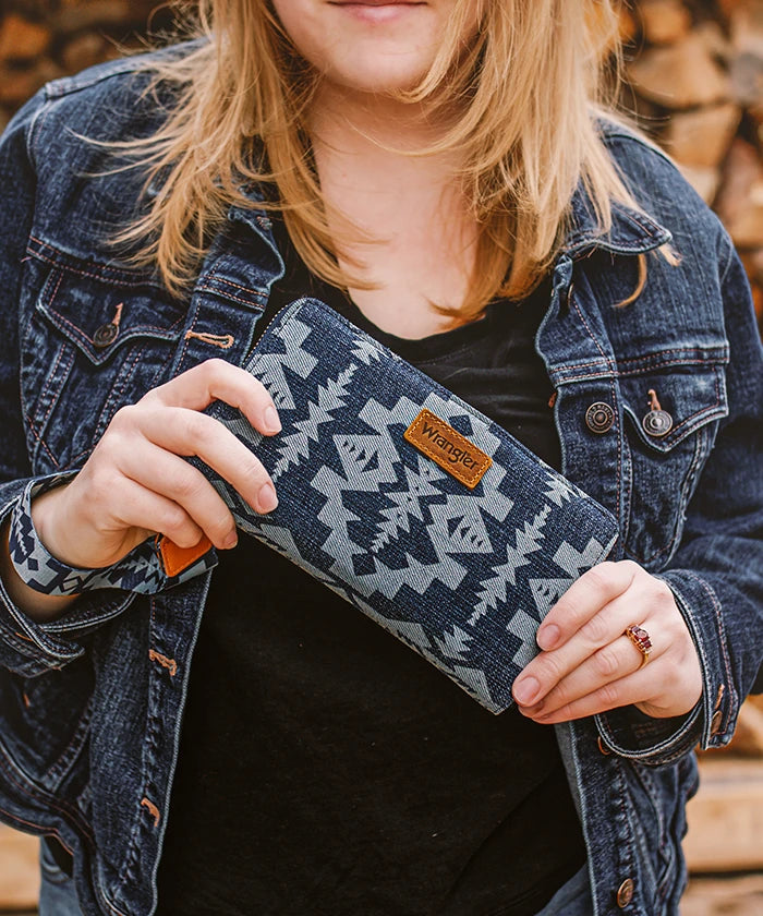 Wrangler All-Over Aztec Print Wristlet-Country Glam Outfits